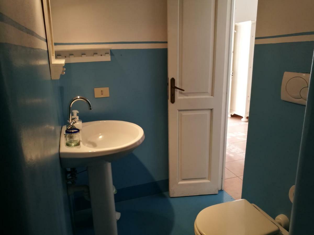 ストロンボリ Casa Carlotta Bed & Breakfast エクステリア 写真