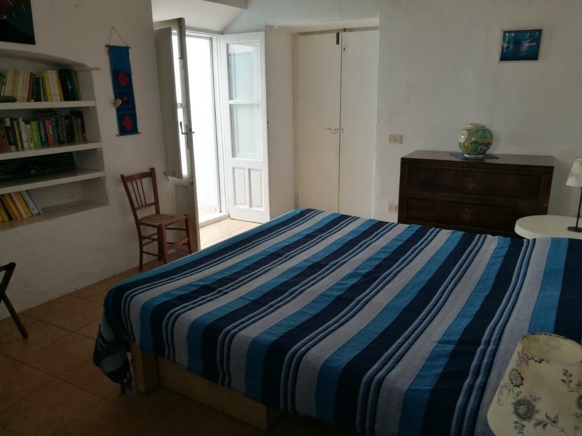 ストロンボリ Casa Carlotta Bed & Breakfast エクステリア 写真