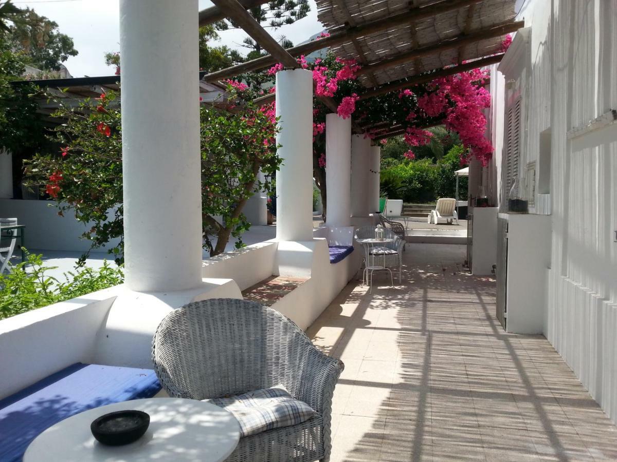 ストロンボリ Casa Carlotta Bed & Breakfast エクステリア 写真